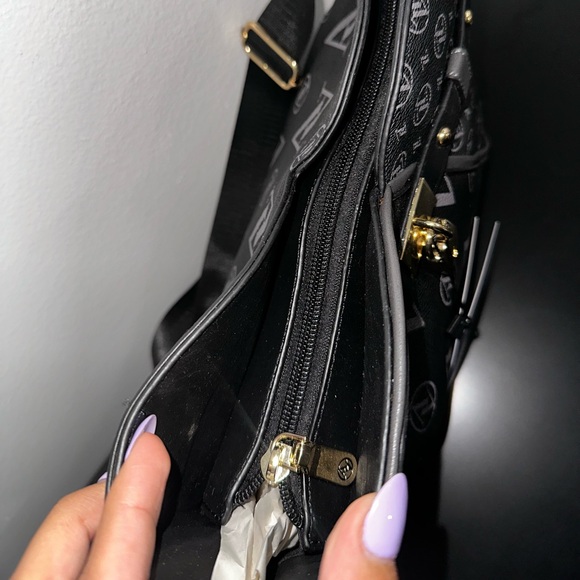 Adrienne Vittadini Serafina Signature Collection Hobo Purse - Picture 3 of 5